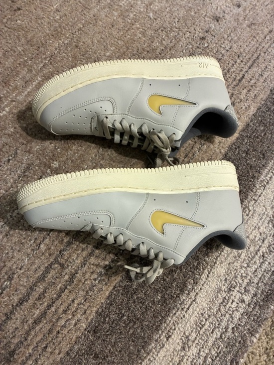 Nike Air Force 1 \'07 LX \